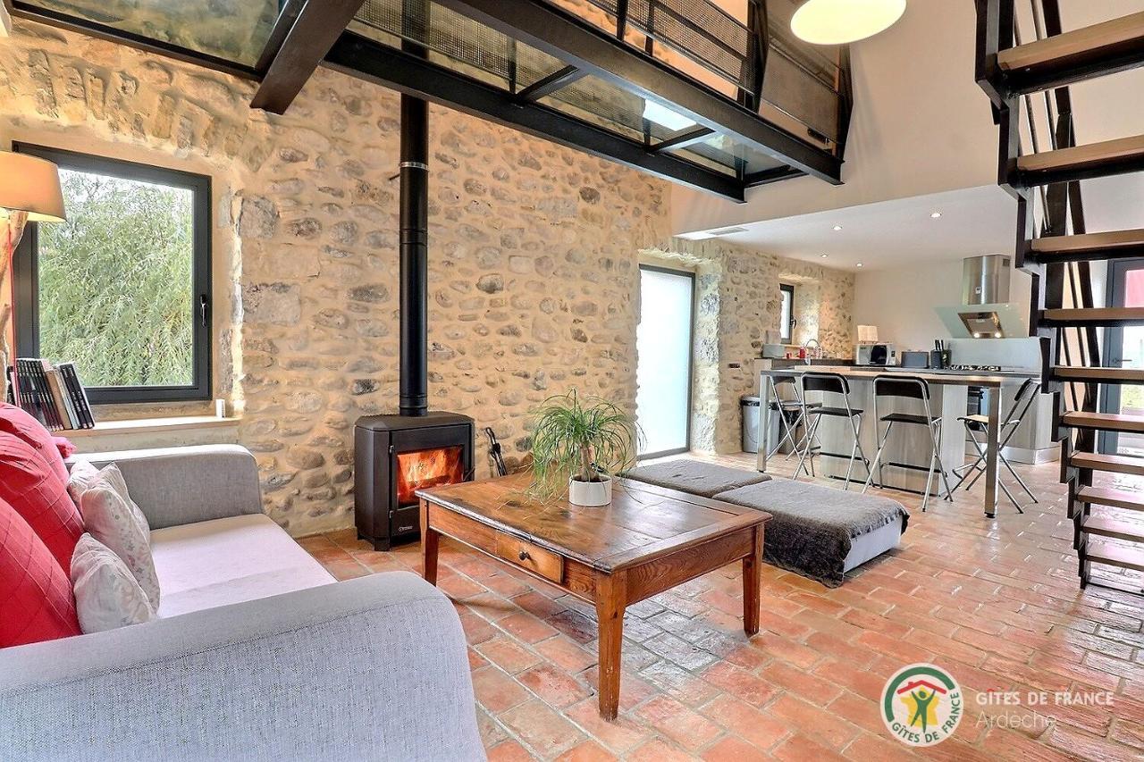 L'Envol Des Papillons Villa Grospierres Esterno foto