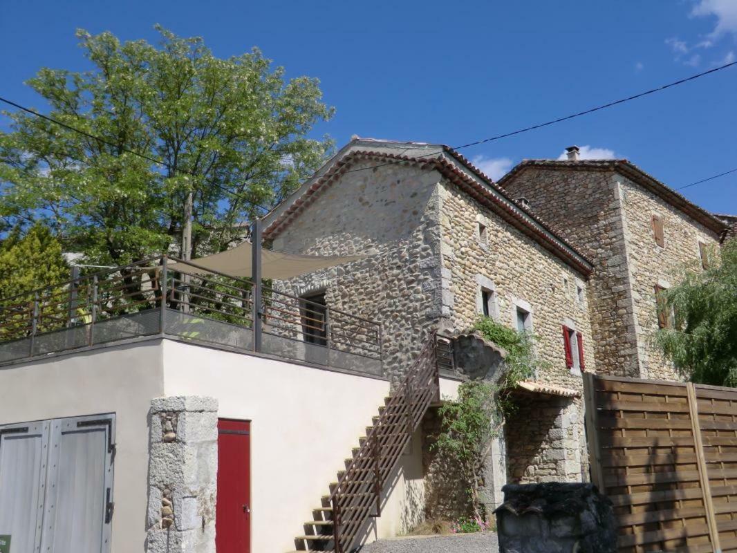 L'Envol Des Papillons Villa Grospierres Esterno foto